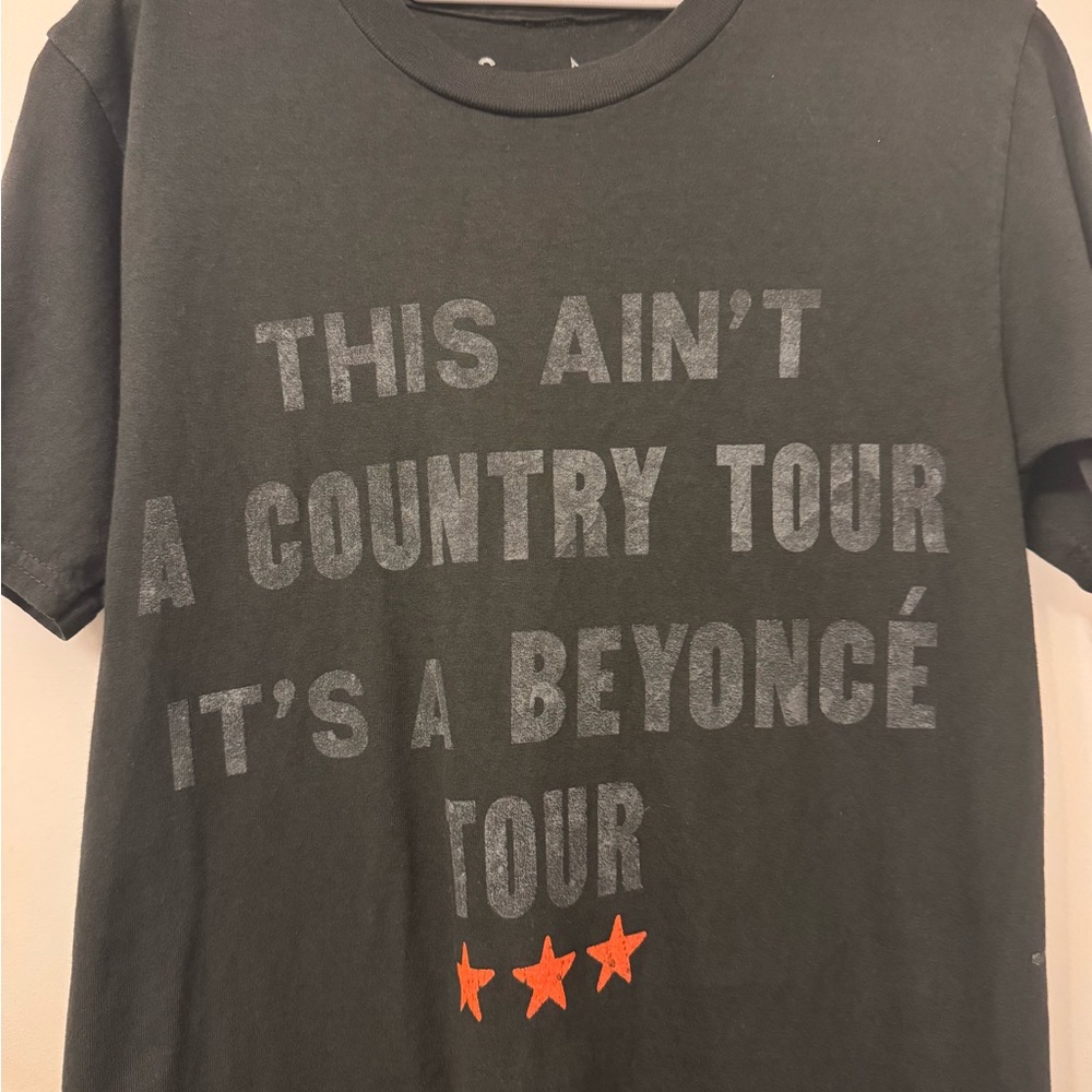 Authentic Beyoncé Tour Tee - “THIS AIN’T A TOUR IT’S A BEYONCÉ TOUR” Sz S